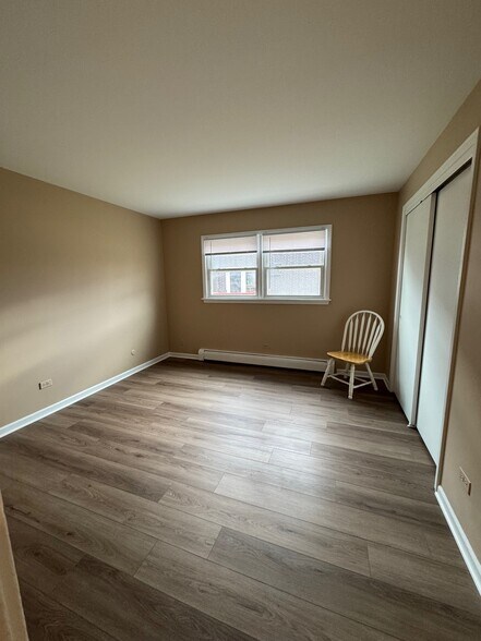 Building Photo - 9731 S 90th Ave