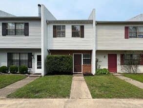 Building Photo - 5 Harpoon Ct