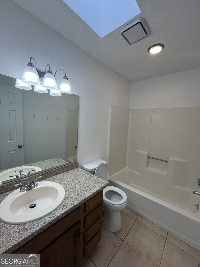 Building Photo - 127 Spinnaker Cir