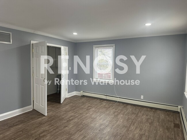 Building Photo - 3026 Lavender Ave