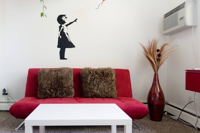 Building Photo - Cozy 1B/1B Condo off Canyon in Downtown Boulder - Available May 8!