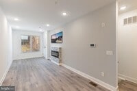 Building Photo - 1423 N 8th St