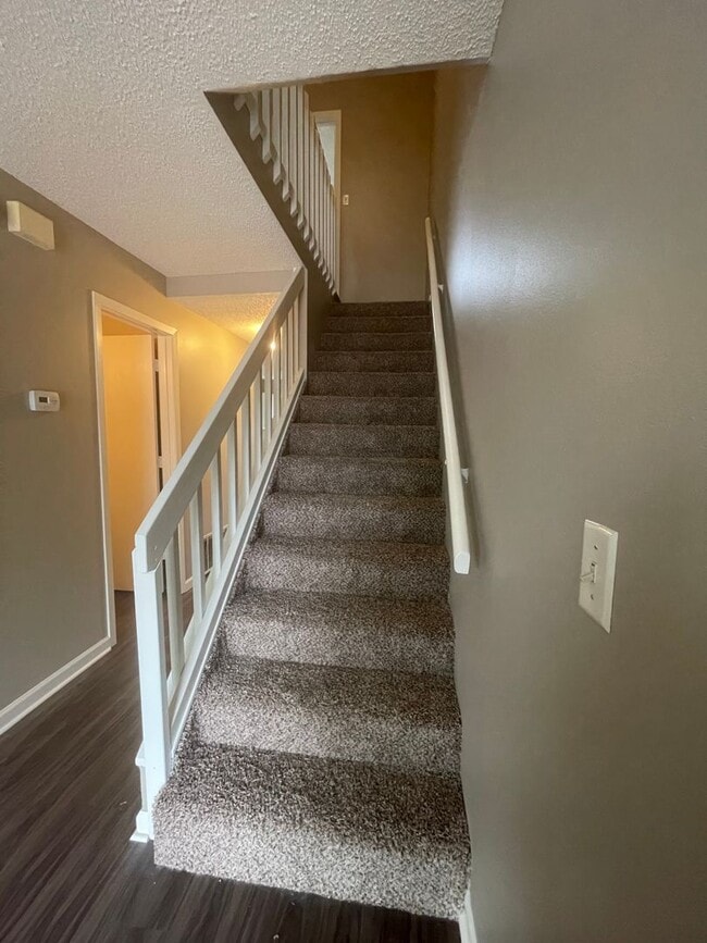 Building Photo - 2507 W 27th St