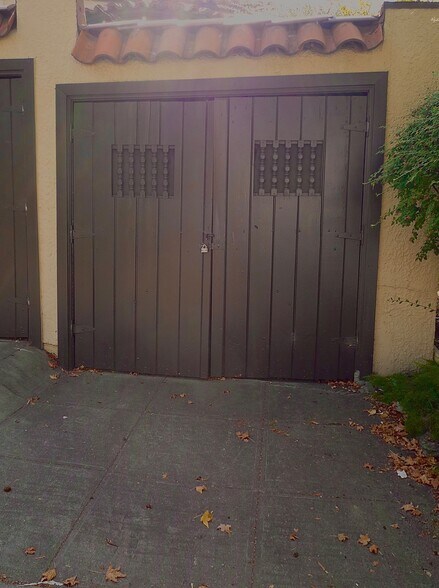 Detached Garage 1 of 2 - 1761 Spruce St