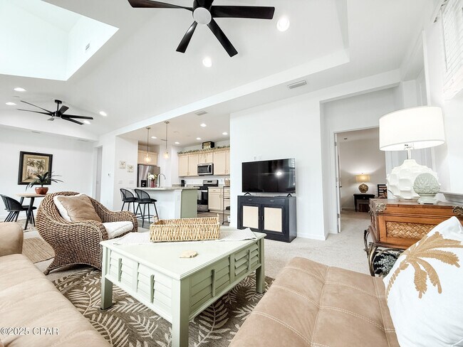 Building Photo - 8734 Sand dollar Dr