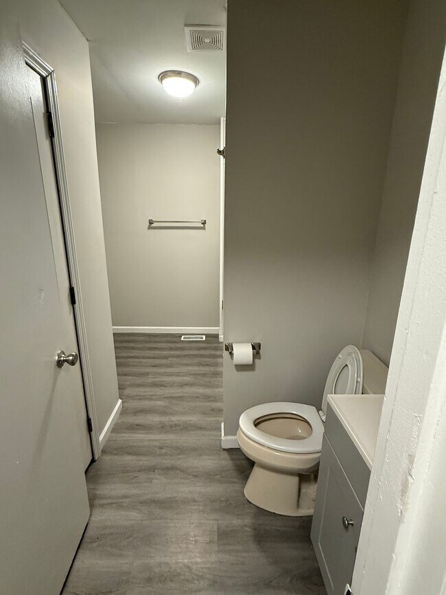 Building Photo - Great 3 bedroom 2 bath witb garage
