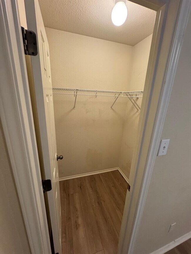 Building Photo - 1710 Chinati Mountain Trail