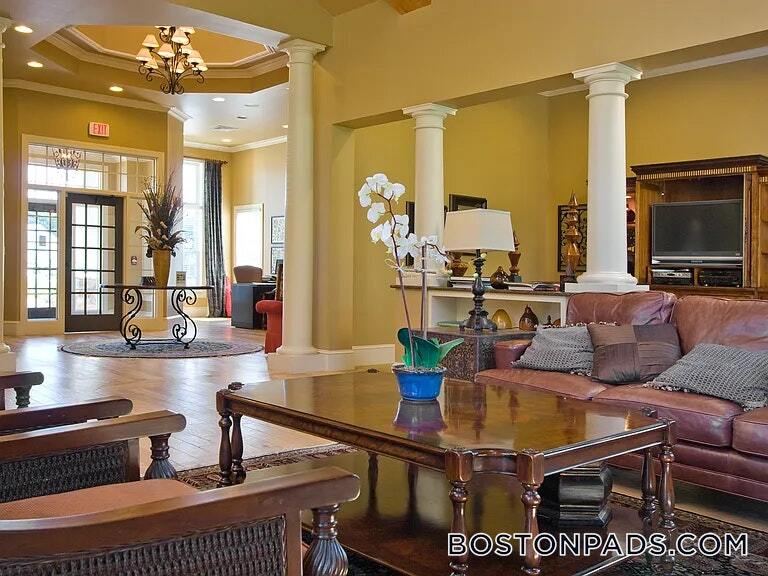 Building Photo - 311 Lowell St