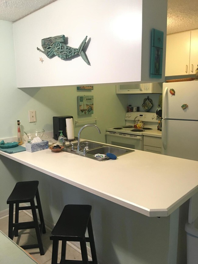 Building Photo - 2470 Ocean Shore Blvd