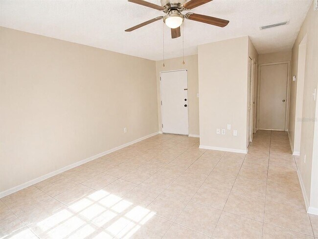 Building Photo - 1044 82nd Terrace N