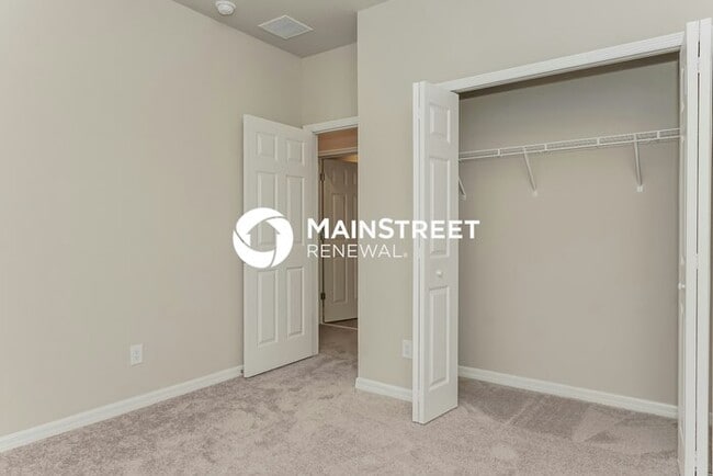 Building Photo - 3 Bedroom Pet-Friendly Home in New Smyrna ...