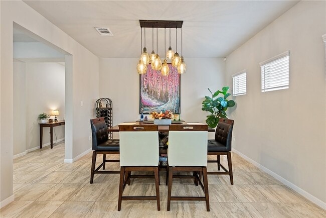 Building Photo - 6308 Southern Cross Dr