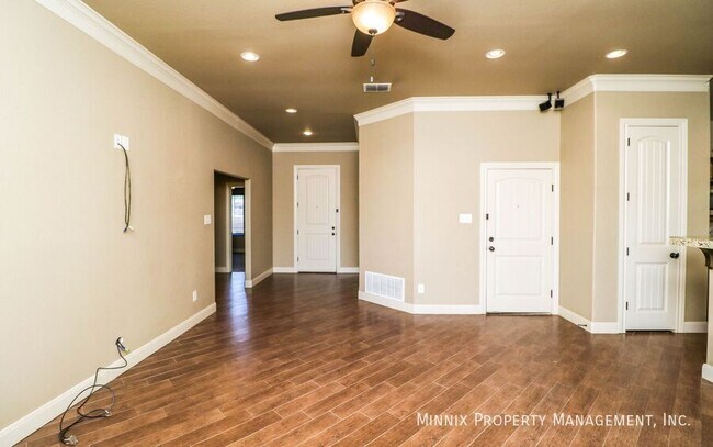 Building Photo - 2023 88th St