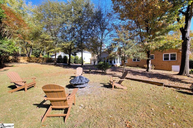 Building Photo - 104 Middle Brook Rd