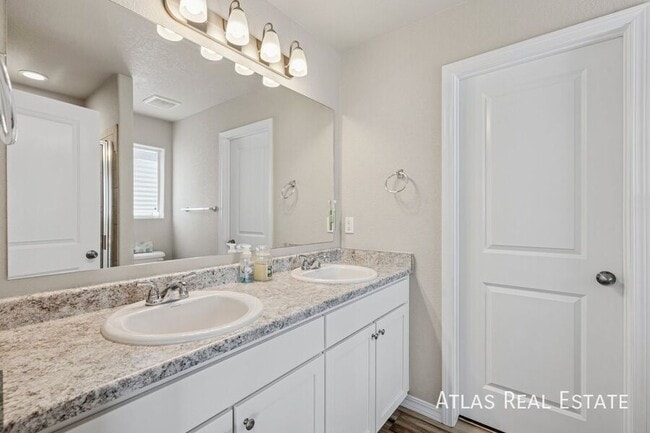 Building Photo - 7446 Marbled Wood Pt