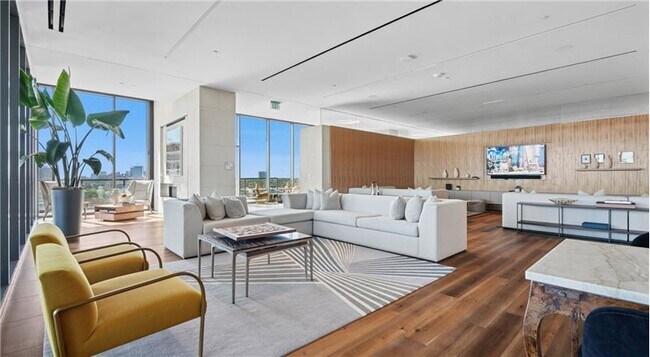 Building Photo - 3410 Yoakum Blvd