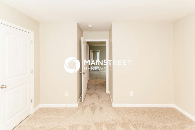 Building Photo - 4 Bedroom Pet-Friendly Home in Warrior, AL with Main Street Renewal