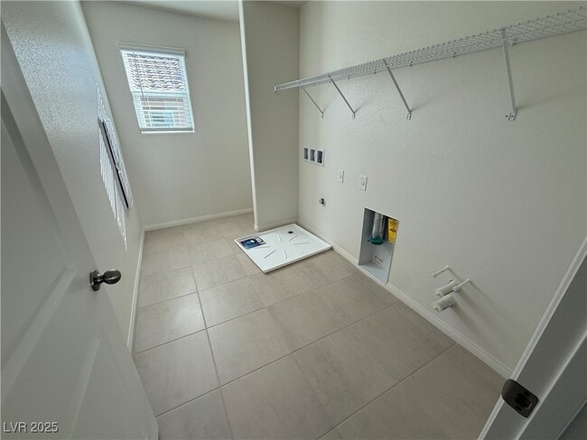 Building Photo - 5929 Violet Crown St