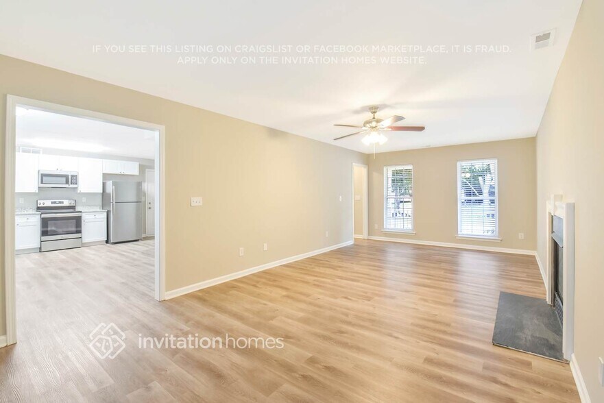 Building Photo - 8718 Holly Creek Ct