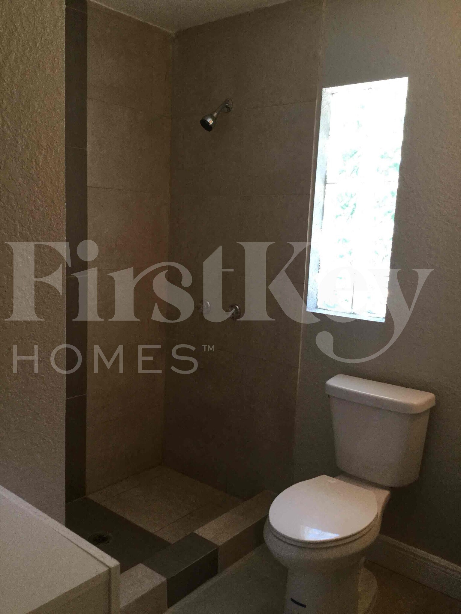 Building Photo - 2610 SW 5th St