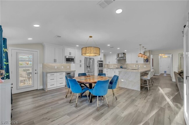 Building Photo - 1413 Premier Ct