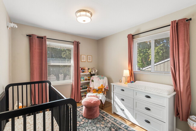 Building Photo - 3040 Garland Terrace