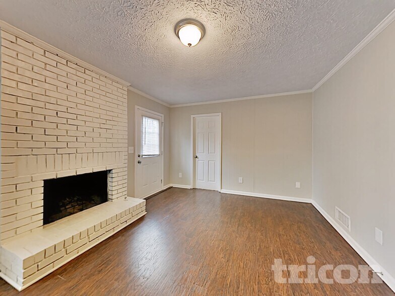 Building Photo - 4262 Rue St Michel