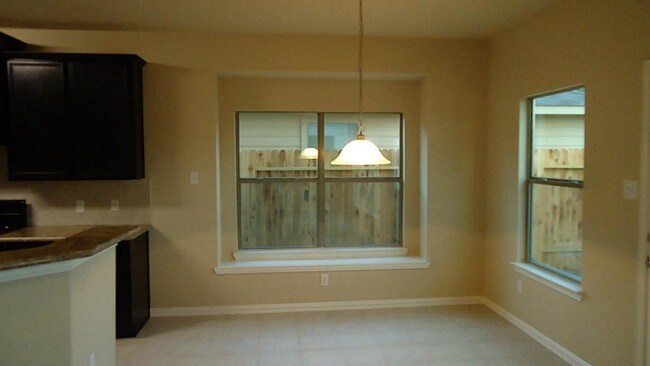Building Photo - 22423 Albee Dr