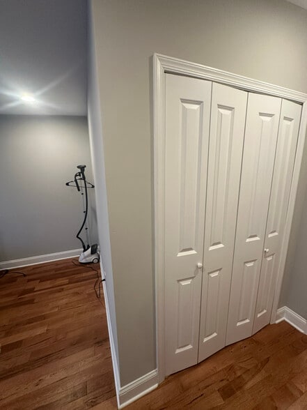 Building Photo - 3030 E Monument St