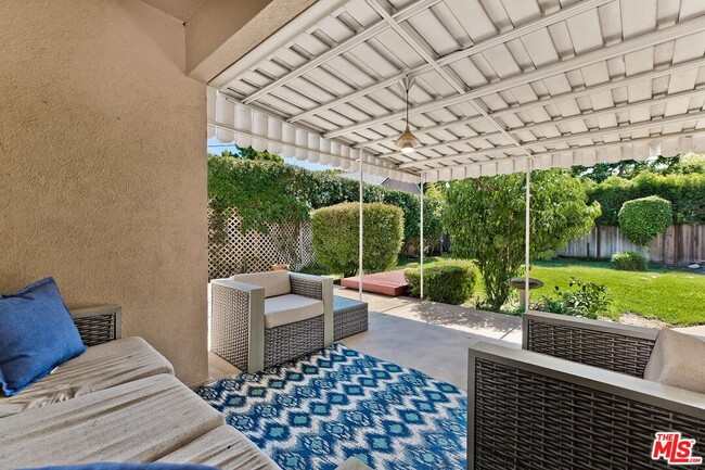 Building Photo - 7719 Hosford Ave