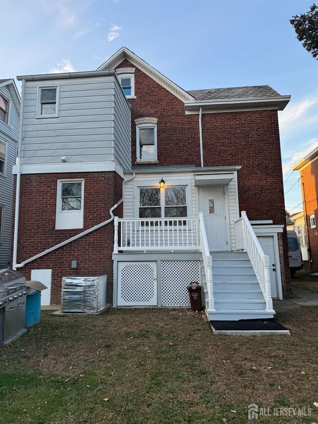 Building Photo - 16 Northside Ave