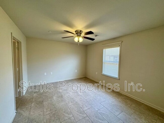 Building Photo - 100 Harvest Moon Way