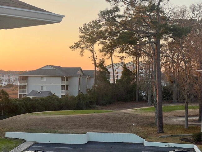 Building Photo - 4622 Greenbriar Dr