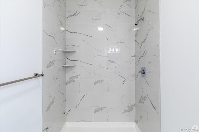 Building Photo - 32 Town Centre Rd