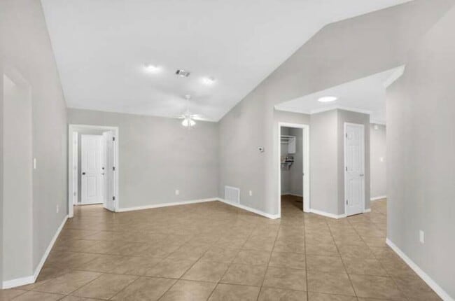 Building Photo - 4639 Windstarr Dr