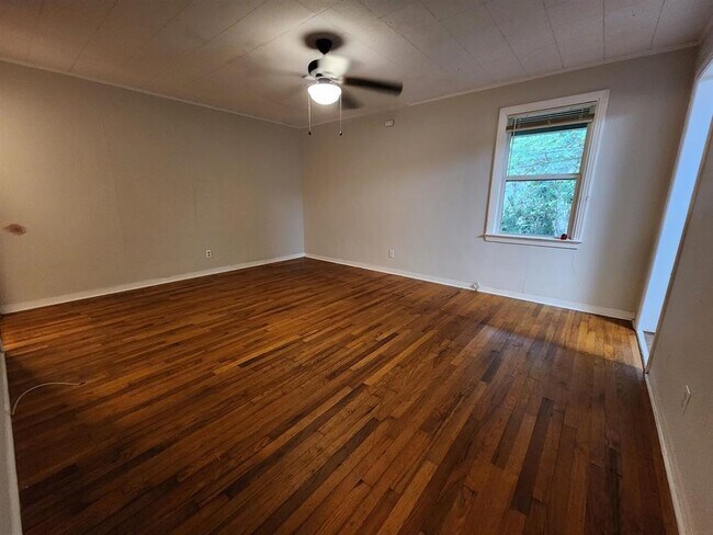 Building Photo - 1630 Atkamire Dr