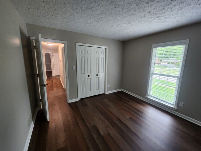 Building Photo - Renovated 3 bedroom 2 full bath home with attached garage and unfinished basement in J-town!