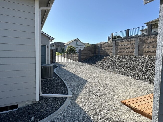 Building Photo - Updated 3-Bedroom Home with Major Upgrades for Lease – $2,800/mo