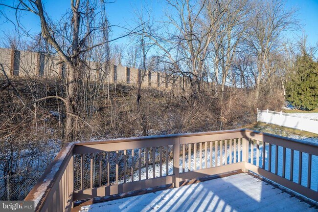 Building Photo - 1957 Lincoln Ave