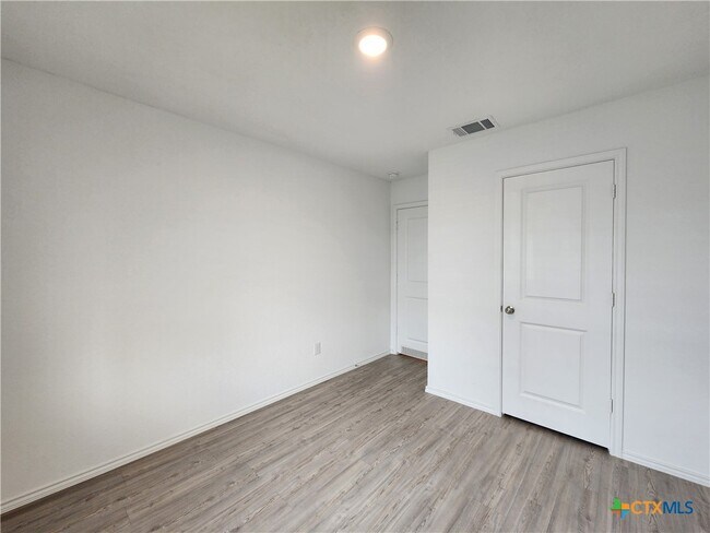 Building Photo - 434 Fairy Duster Dr