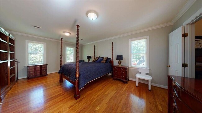 Building Photo - 2207 Birnam Woods Ct