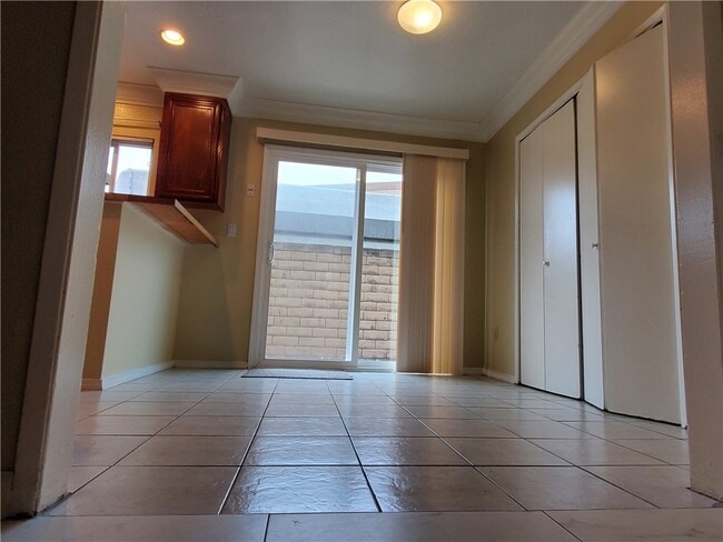 Building Photo - 16584 Lorelei Ln