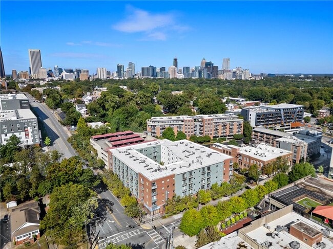 Building Photo - 620 Glen Iris Dr NE