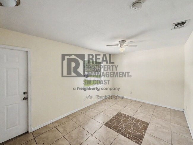 Building Photo - 772 Holmes Ave