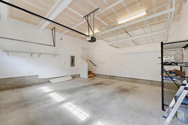 Building Photo - 3919 Jett Ln