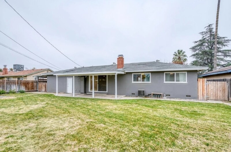 Building Photo - 5641 E Austin Way