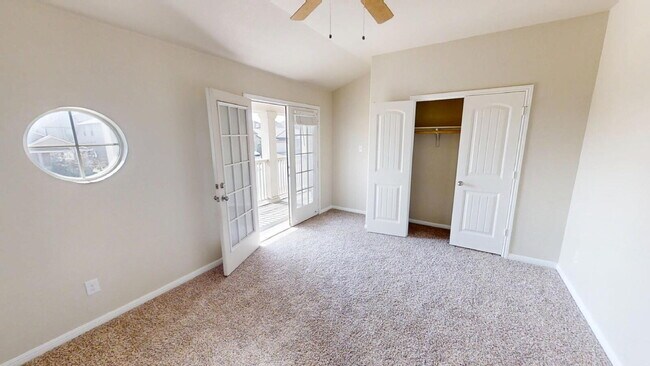 Building Photo - "Spacious 4-Bedroom Killeen Gem with Elega...