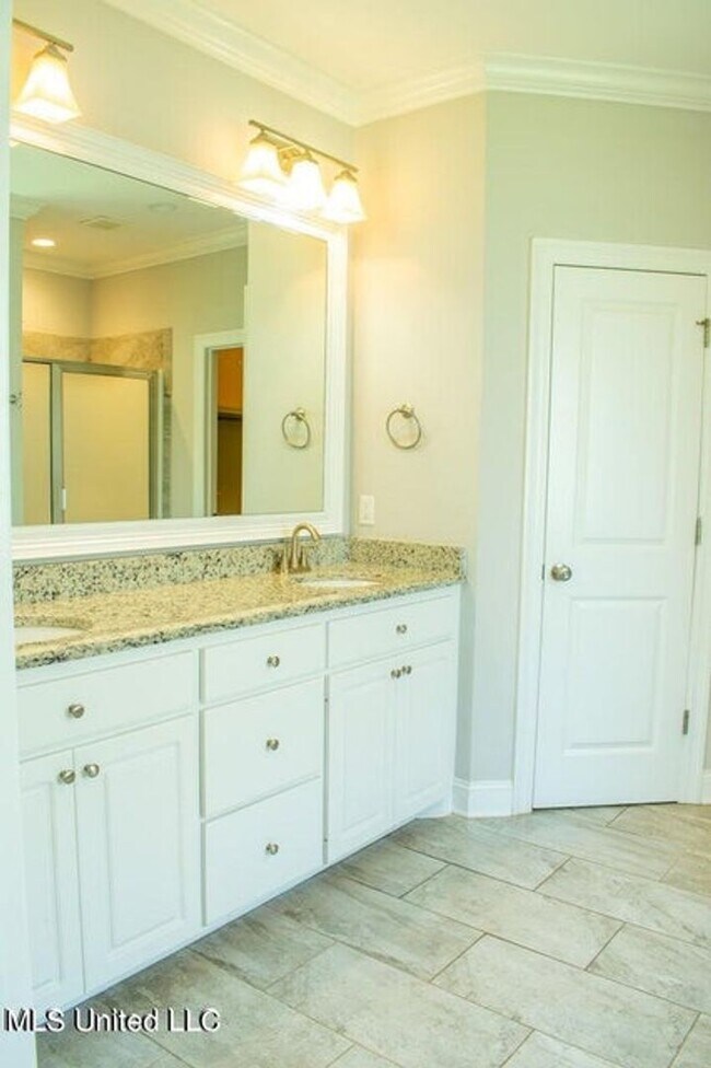 Building Photo - 3 Bed/2 Bath Home in Woodscope of Oakfield