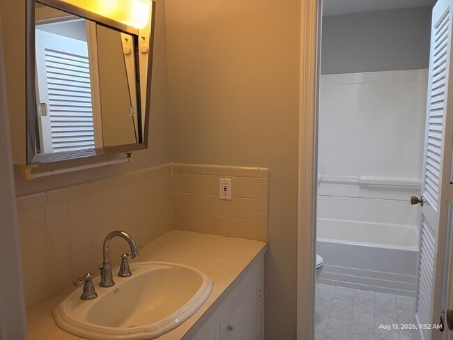Building Photo - 14 Coltin Dr