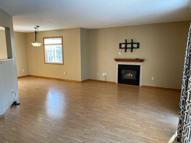 Building Photo - 961 Santa Vera Dr
